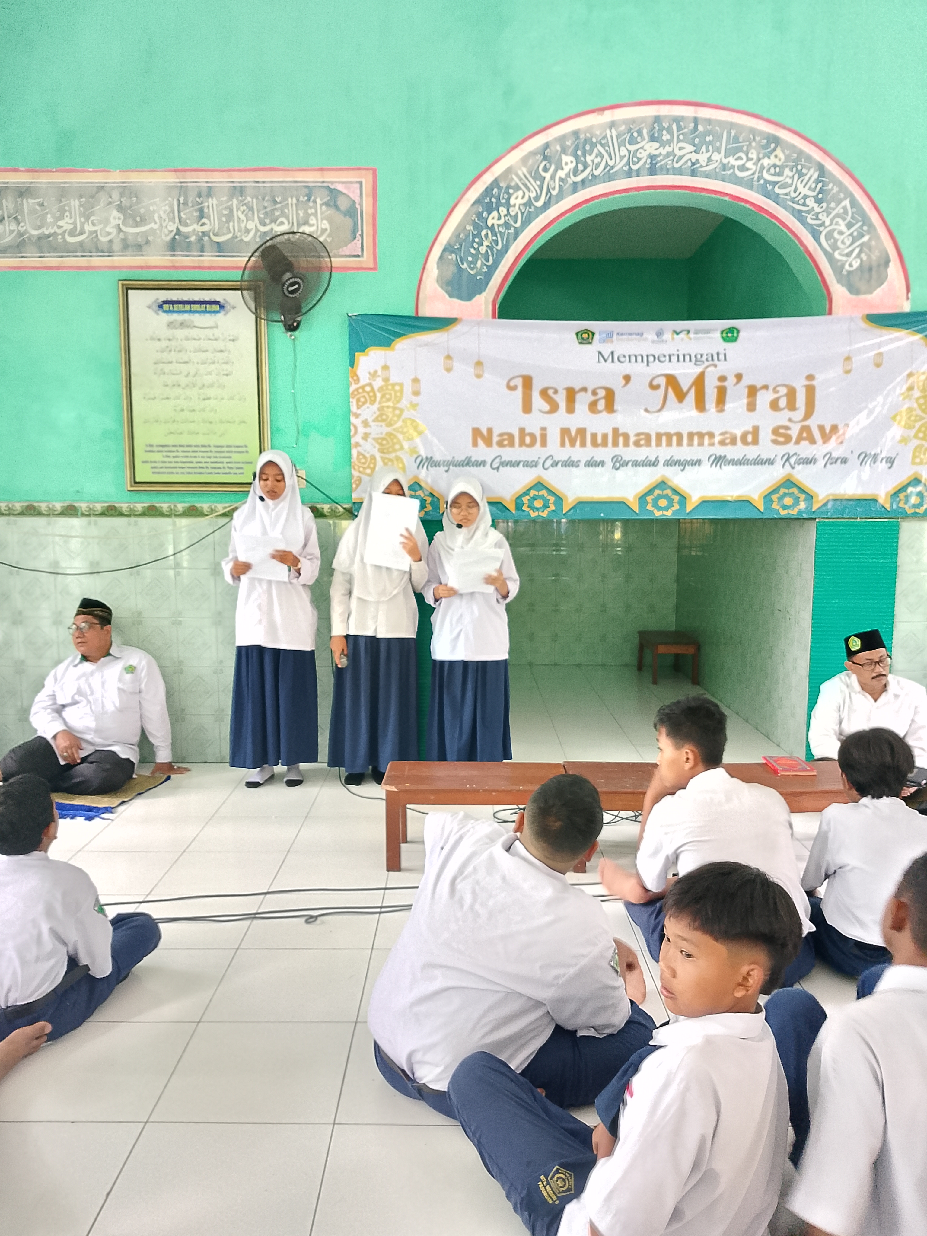 Peringatan Isra Mi raj Nabi Muhammad SAW di Masjid MTsN 5 Pasuruan